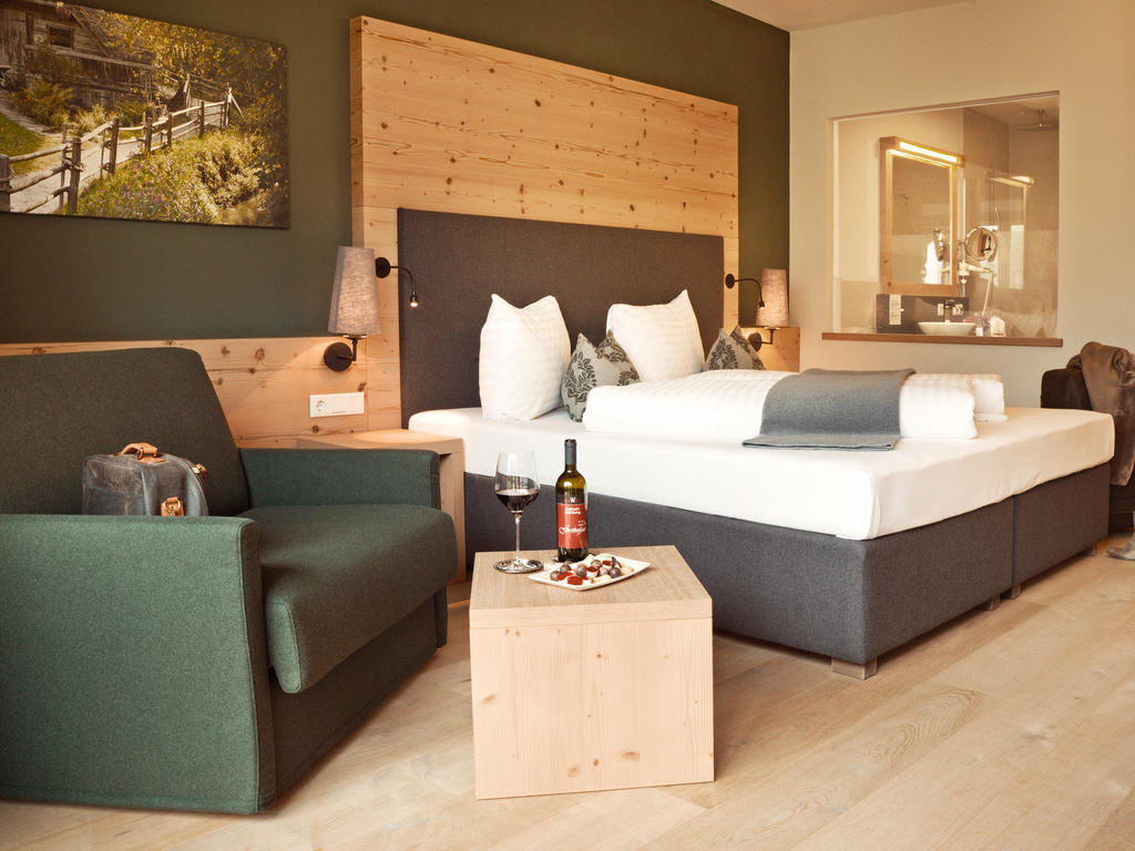 Hotel Forsthofgut Leogang Zimmer foto