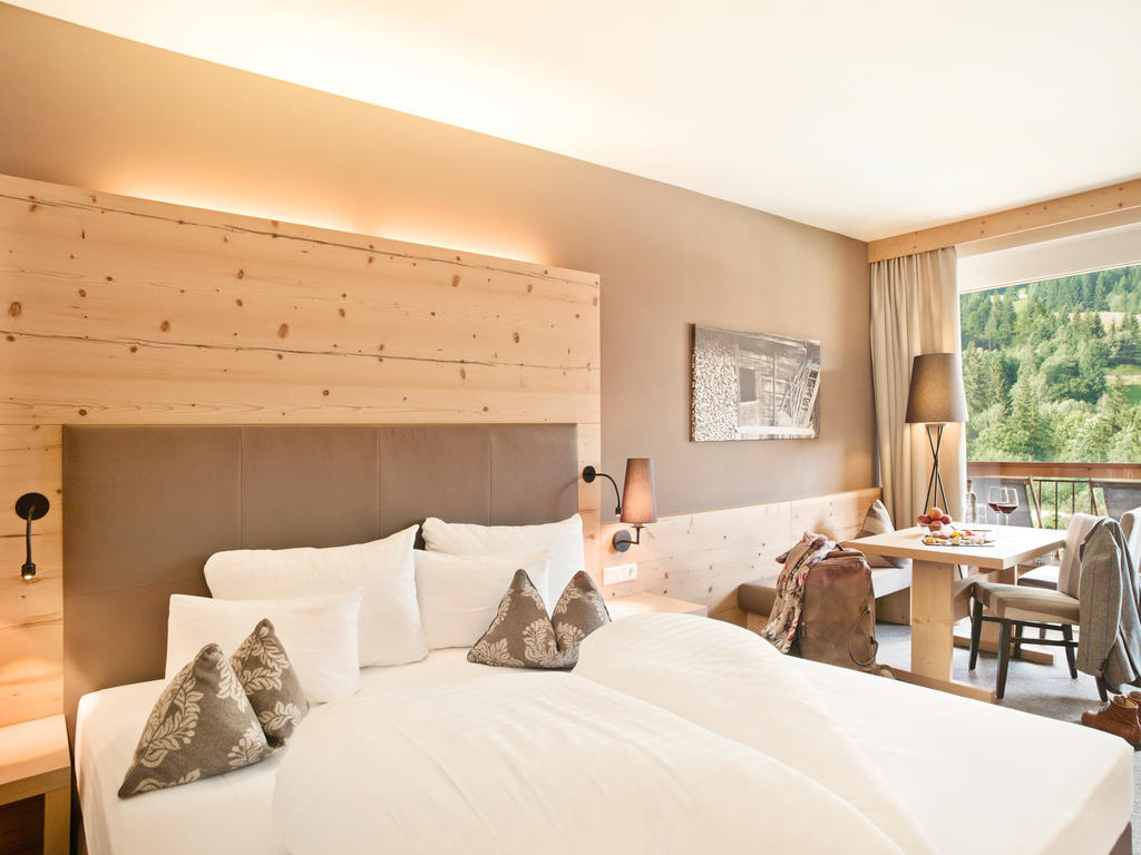 Hotel Forsthofgut Leogang Zimmer foto