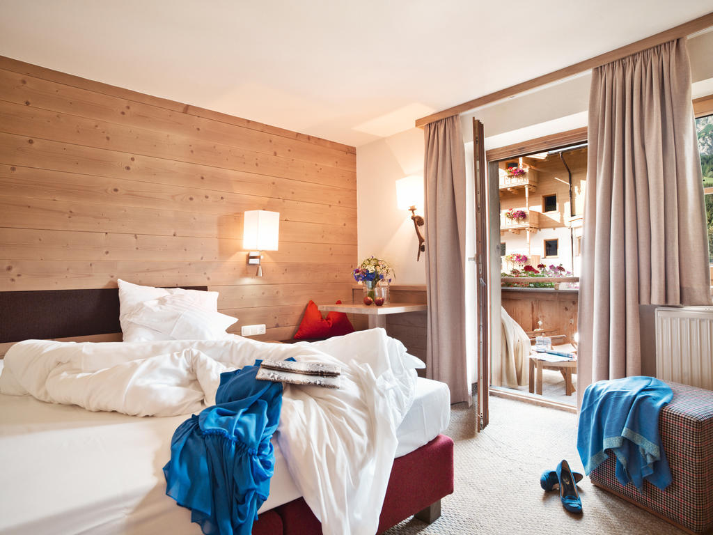 Hotel Forsthofgut Leogang Zimmer foto